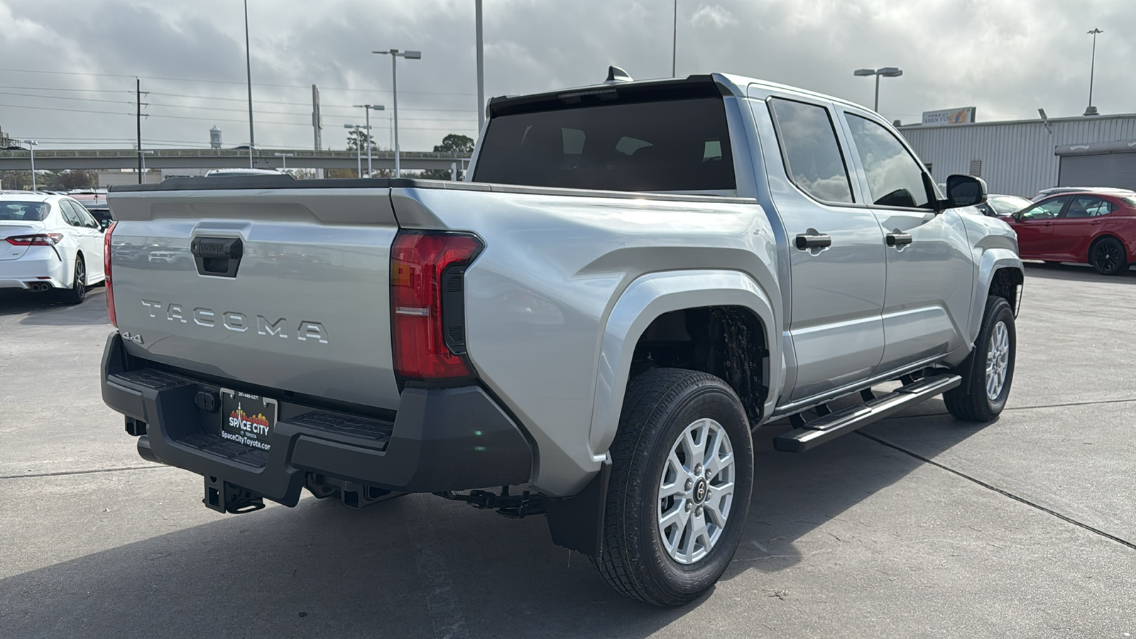 2024 Toyota Tacoma SR 8