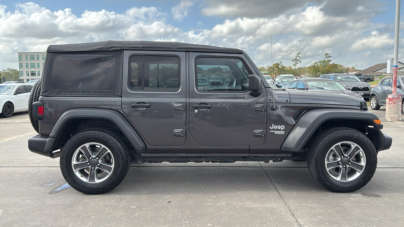 2018 Jeep Wrangler Unlimited Sport S 9