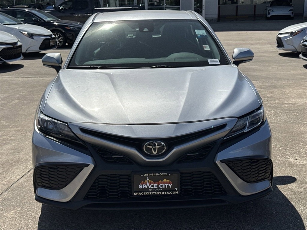 2022 Toyota Camry SE 7