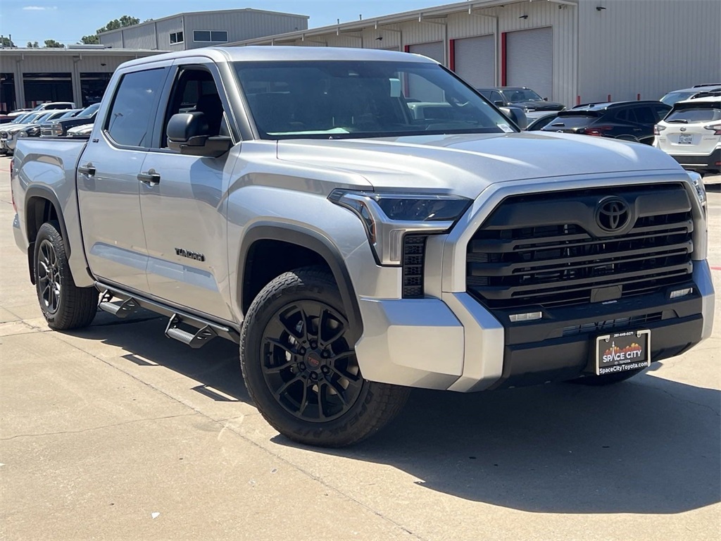 2025 Toyota Tundra SR5 2