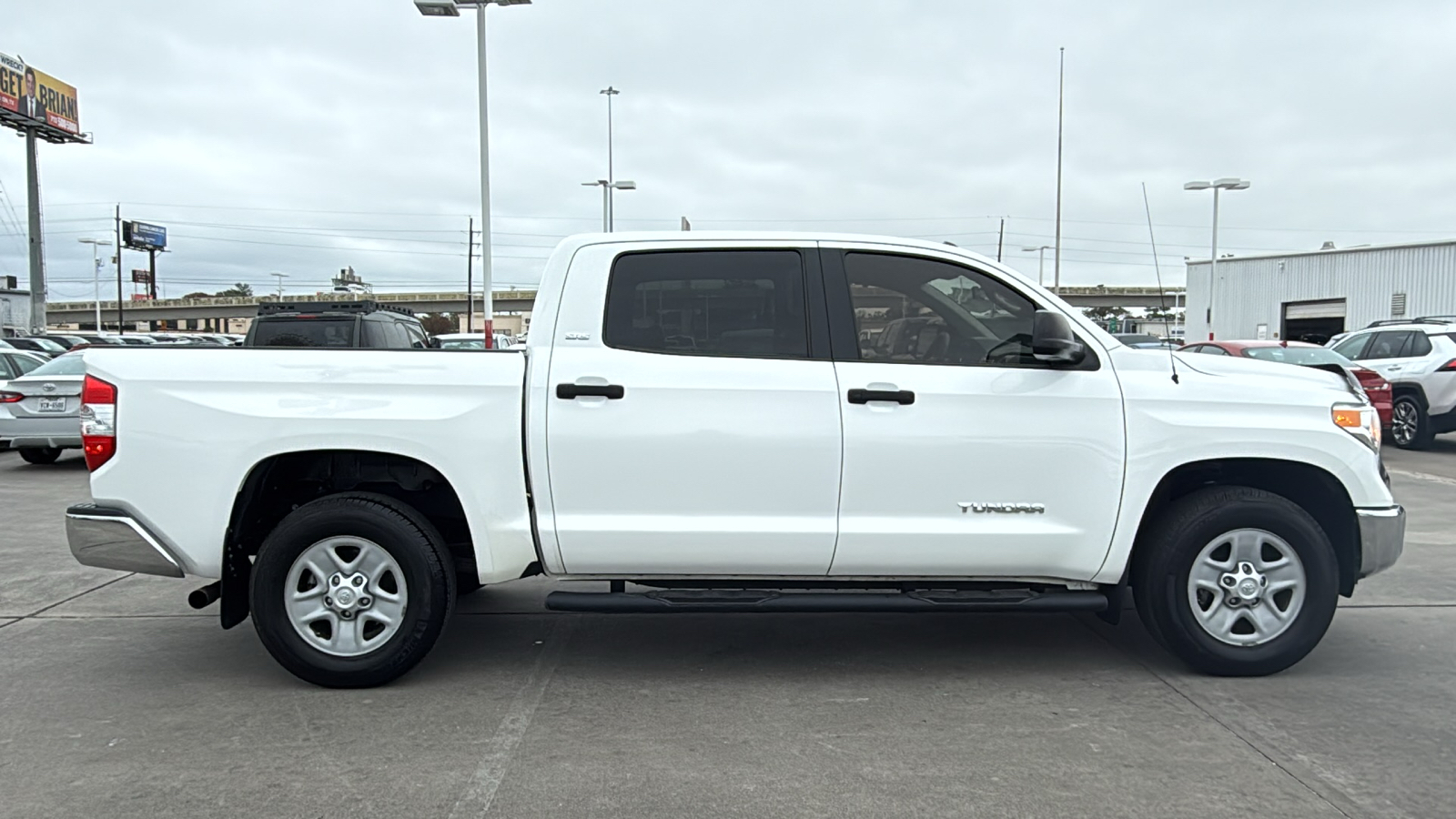 2017 Toyota Tundra SR5 9