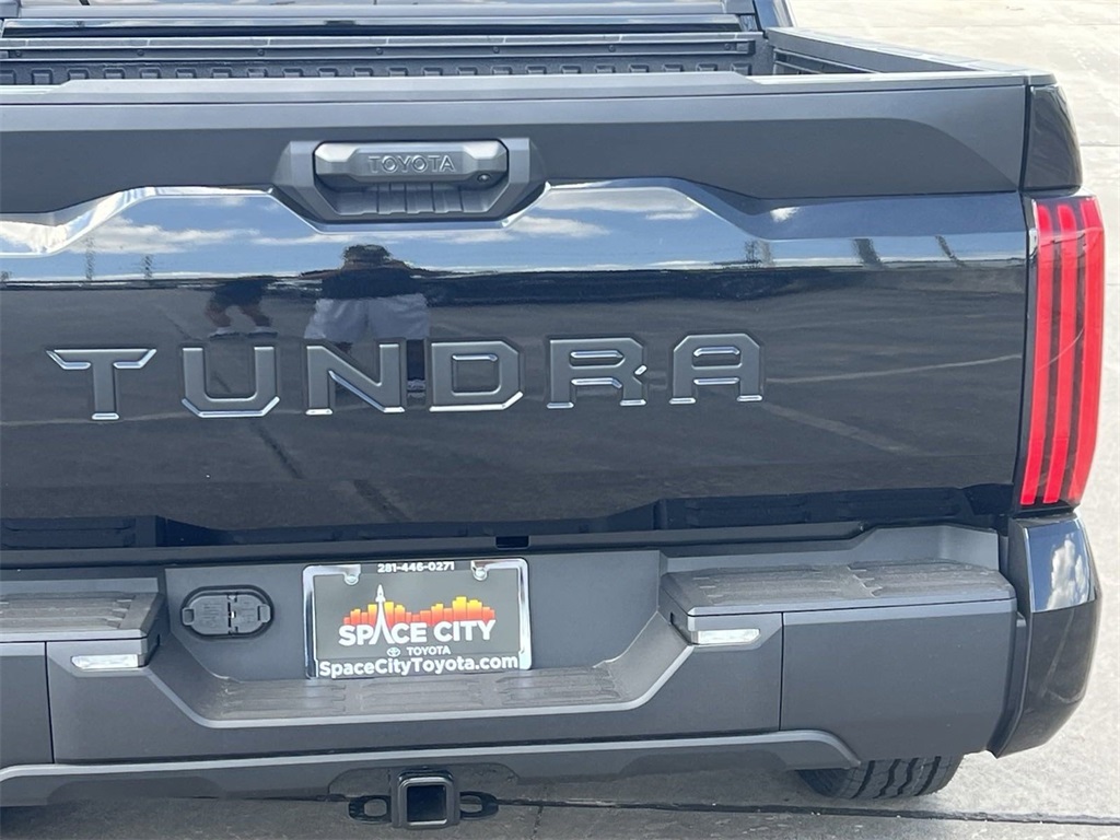 2025 Toyota Tundra SR5 10