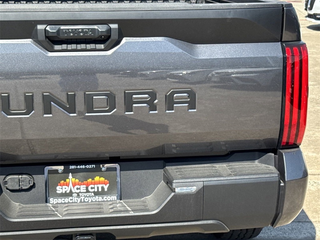 2025 Toyota Tundra SR5 10