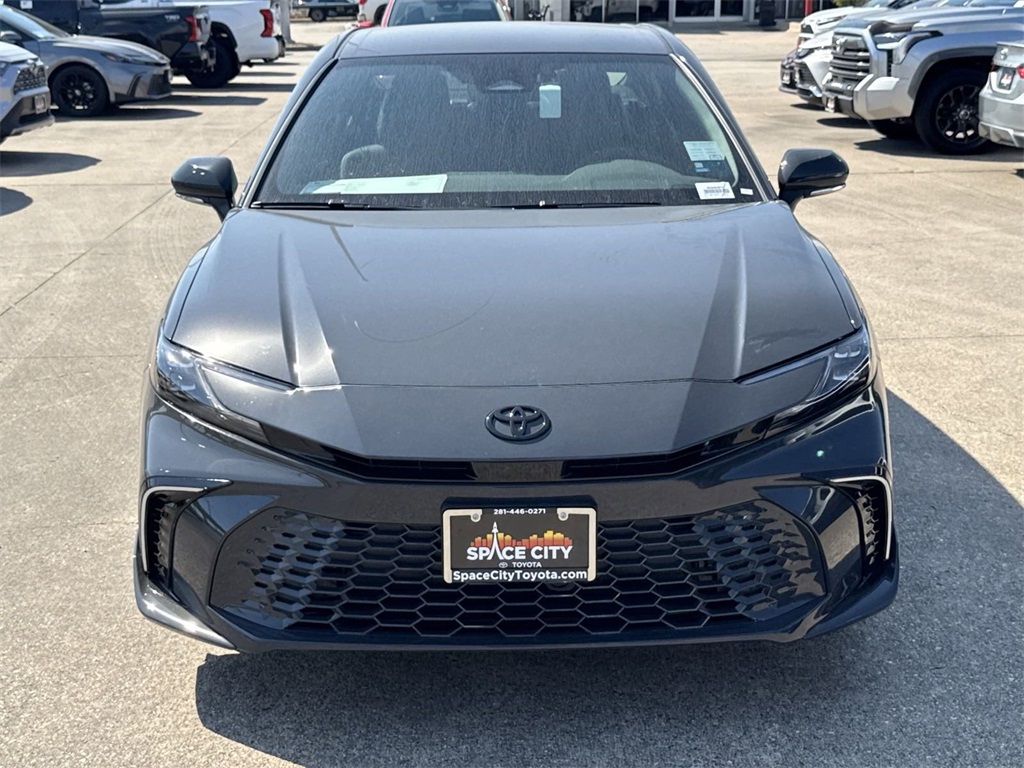 2025 Toyota Camry XSE 4