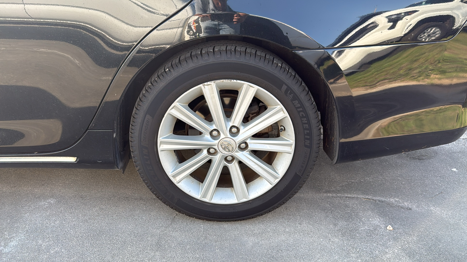 2012 Toyota Camry Hybrid LE 10