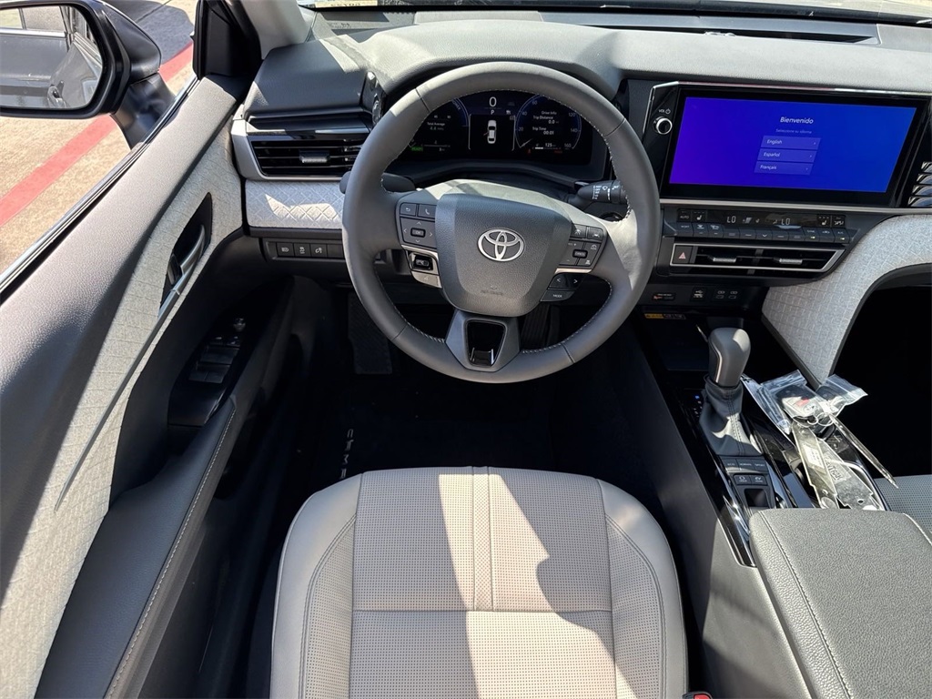 2025 Toyota Camry XLE 12