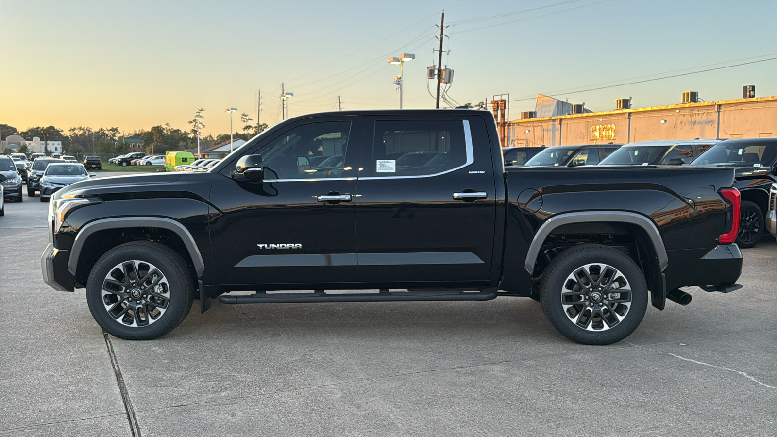 2025 Toyota Tundra Limited 5