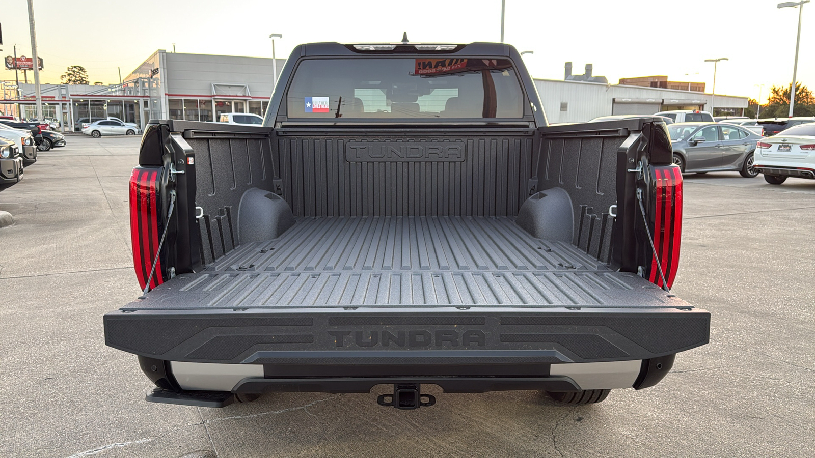 2025 Toyota Tundra Limited 8