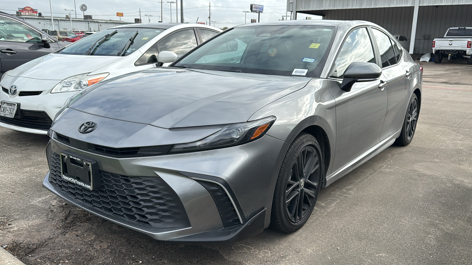 2025 Toyota Camry  4