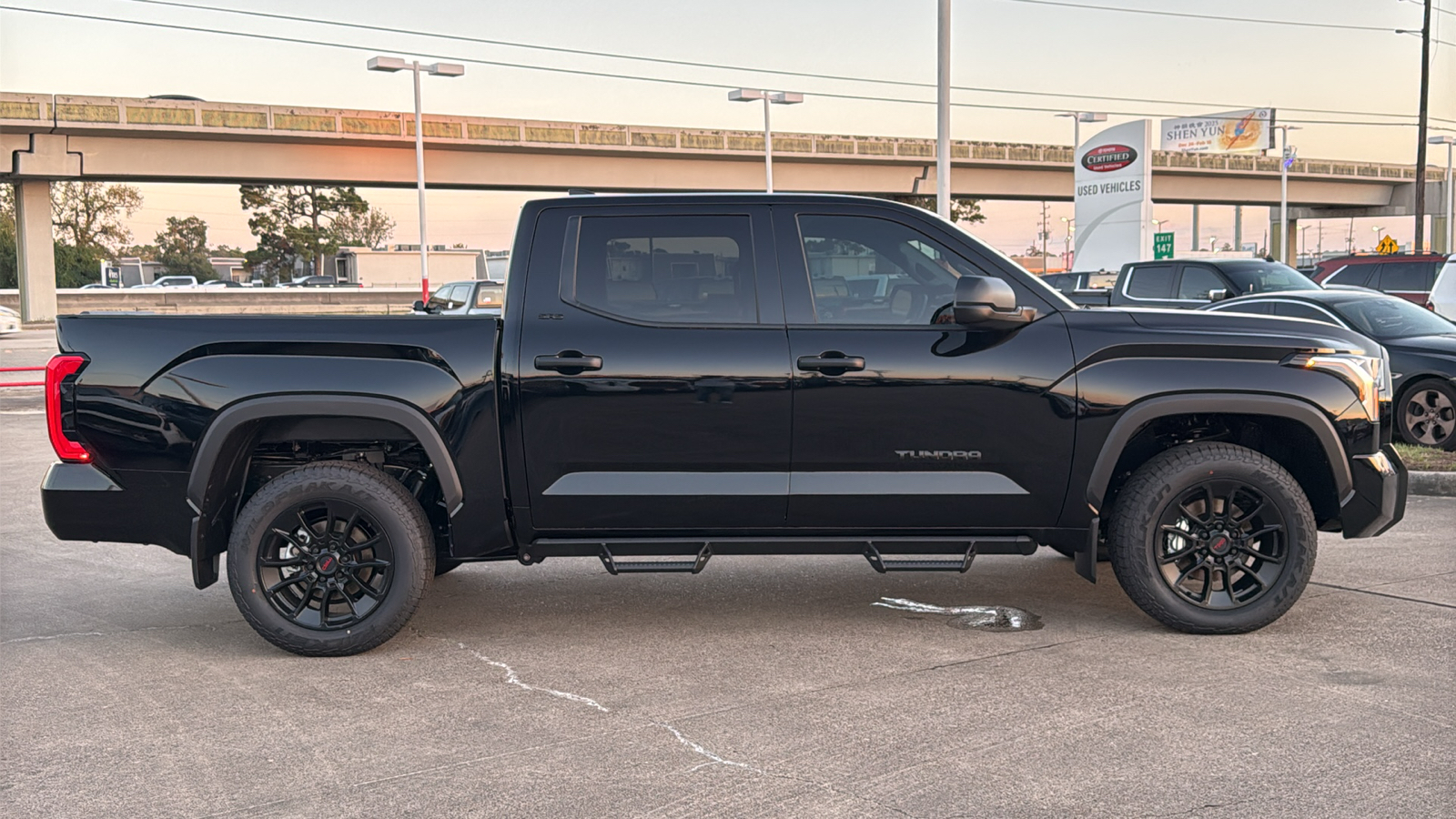 2025 Toyota Tundra SR5 10