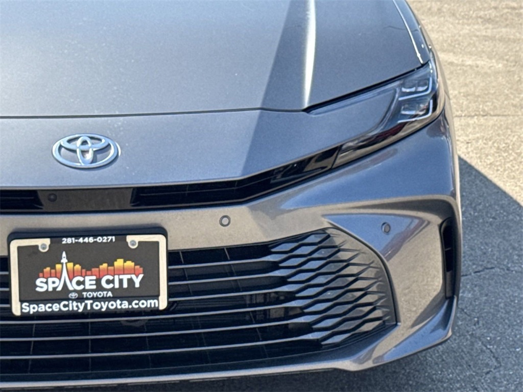 2025 Toyota Camry SE 5