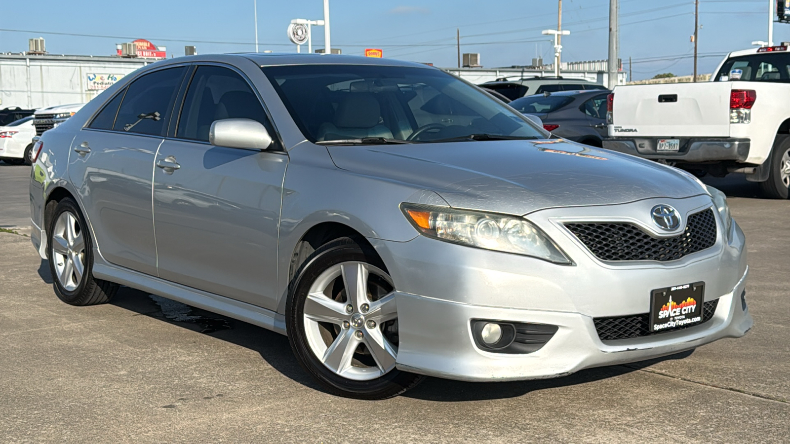 2011 Toyota Camry SE 2