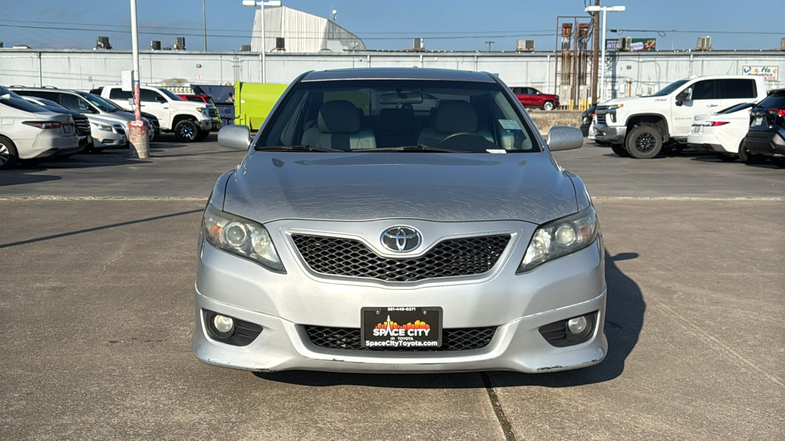 2011 Toyota Camry SE 3