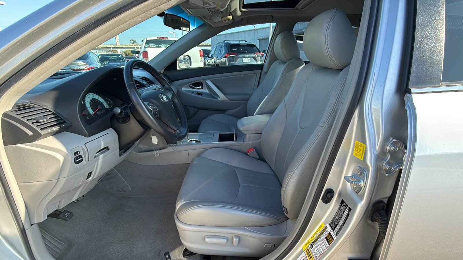 2011 Toyota Camry SE 13