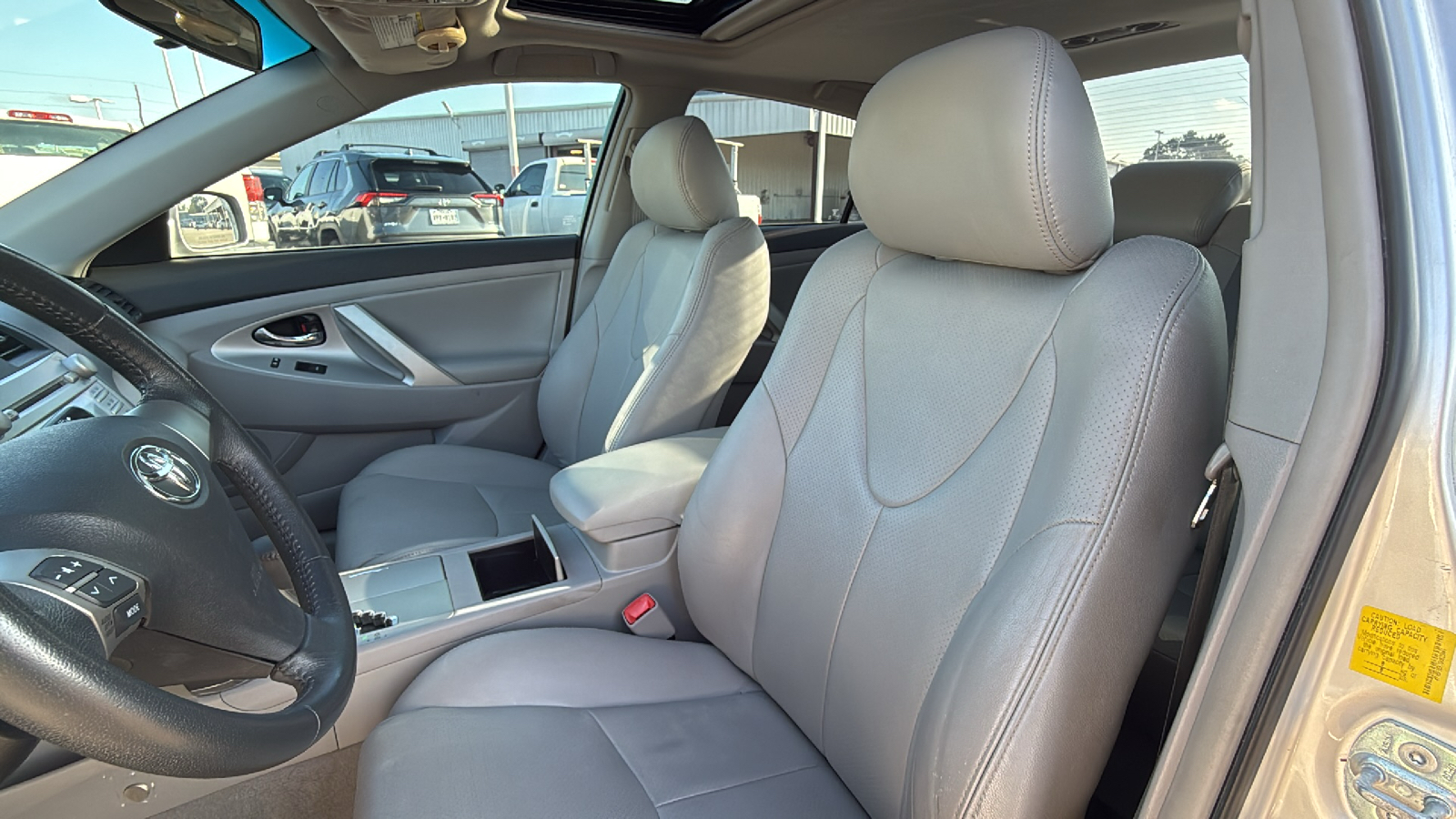 2011 Toyota Camry SE 15