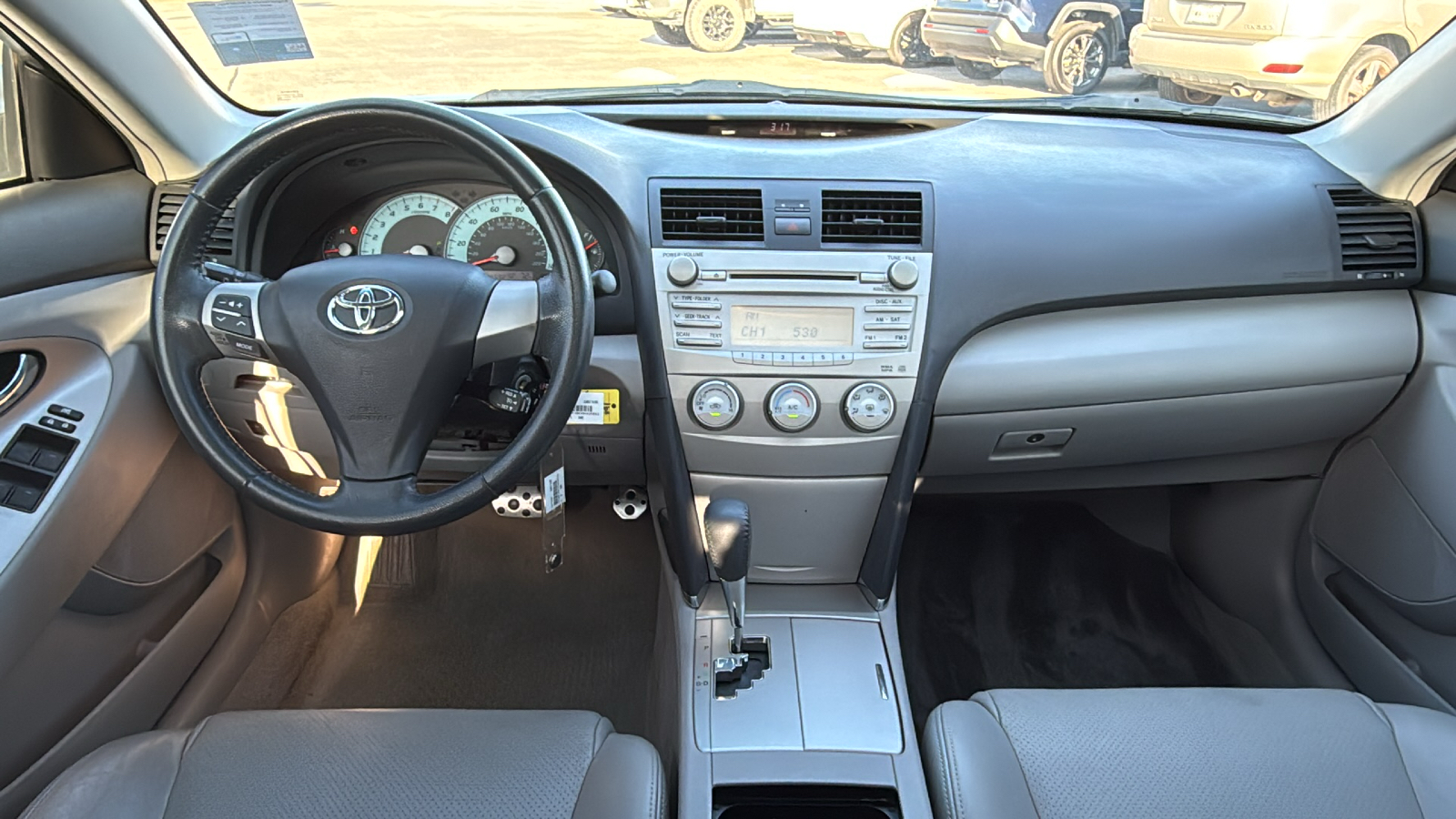 2011 Toyota Camry SE 19