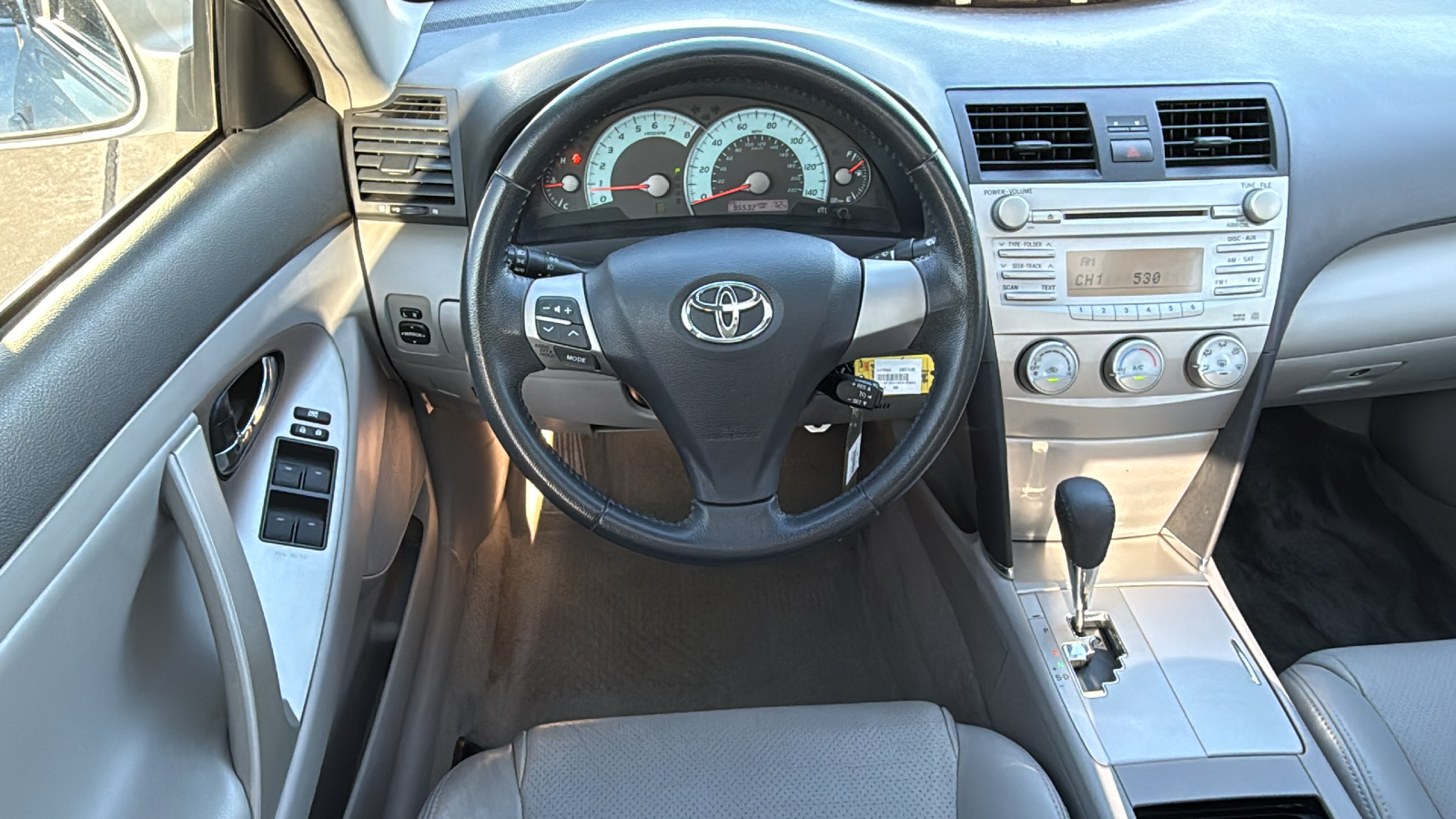 2011 Toyota Camry SE 20