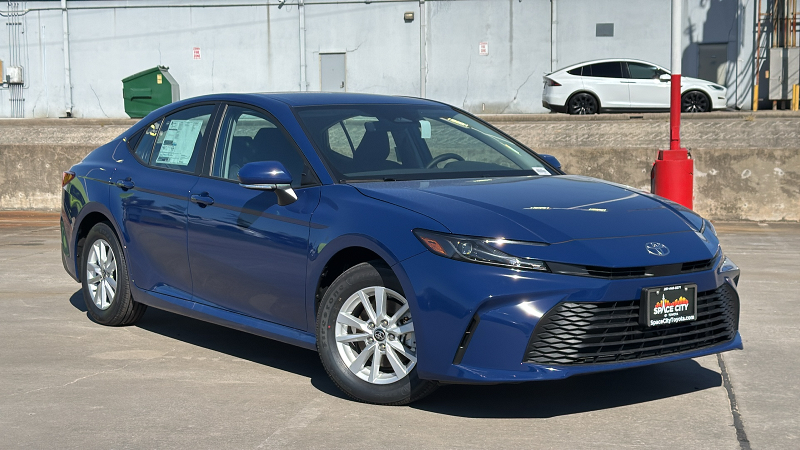 2025 Toyota Camry LE 2