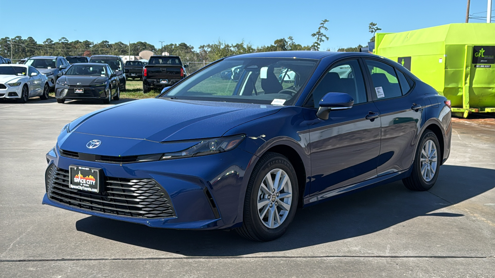 2025 Toyota Camry LE 4