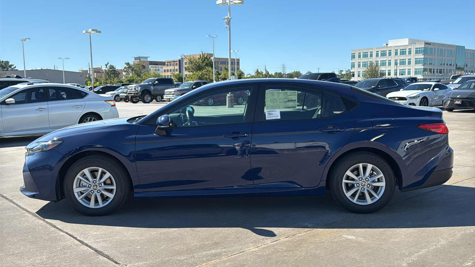 2025 Toyota Camry LE 5