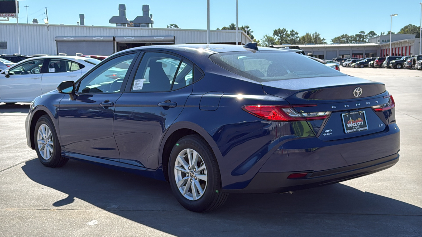 2025 Toyota Camry LE 6