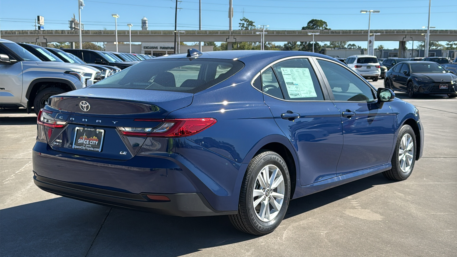 2025 Toyota Camry LE 8