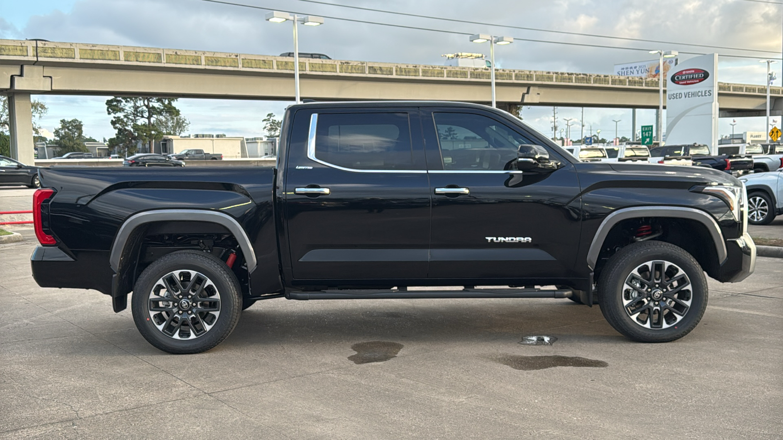 2025 Toyota Tundra Limited 10