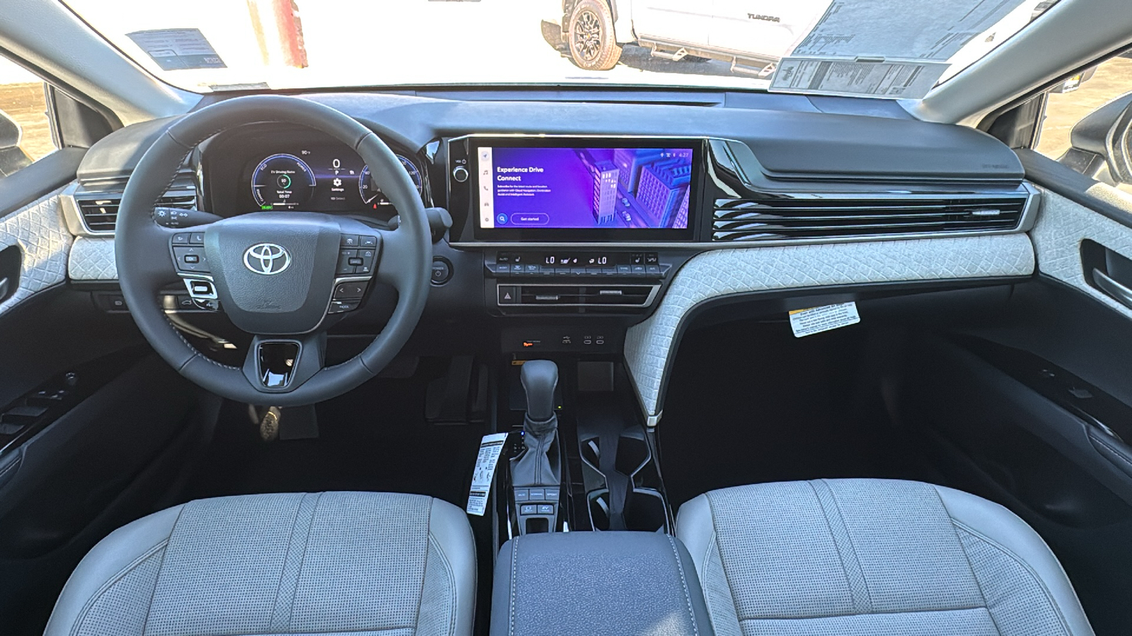 2025 Toyota Camry XLE 19