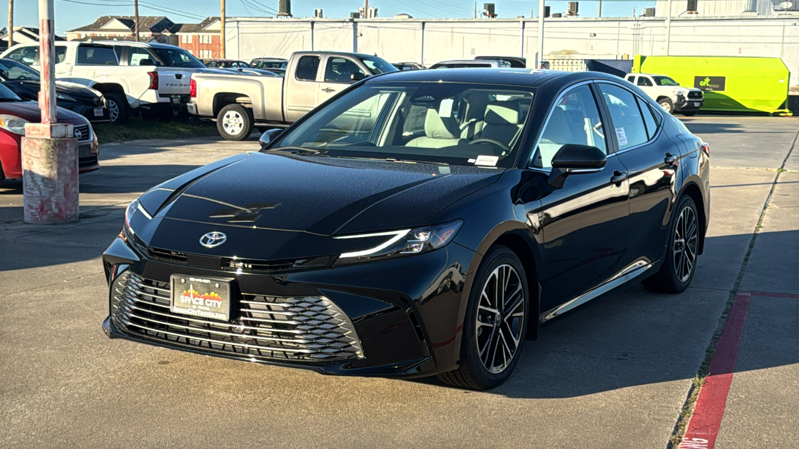 2025 Toyota Camry XLE 4