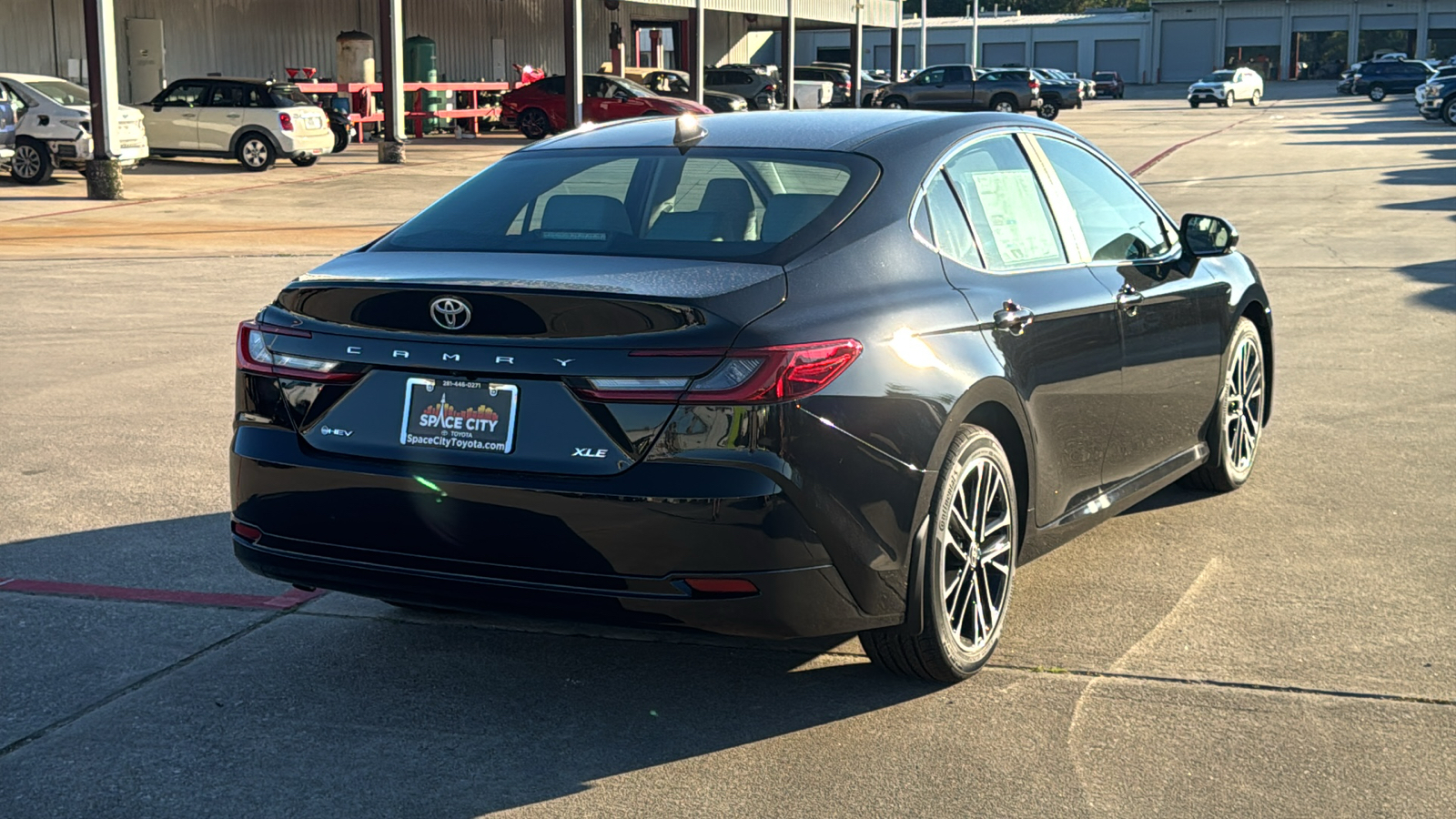 2025 Toyota Camry XLE 8