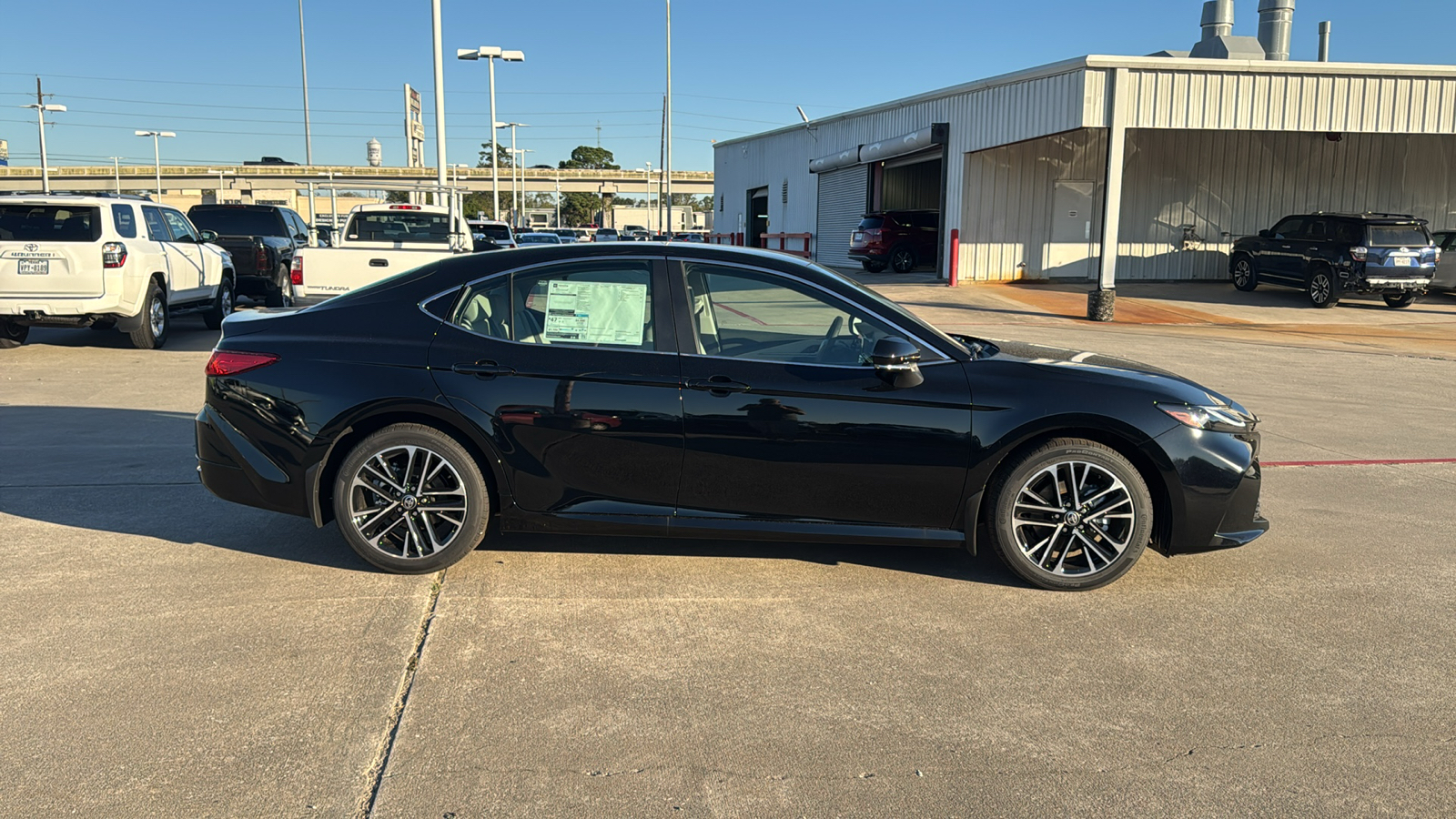 2025 Toyota Camry XLE 9