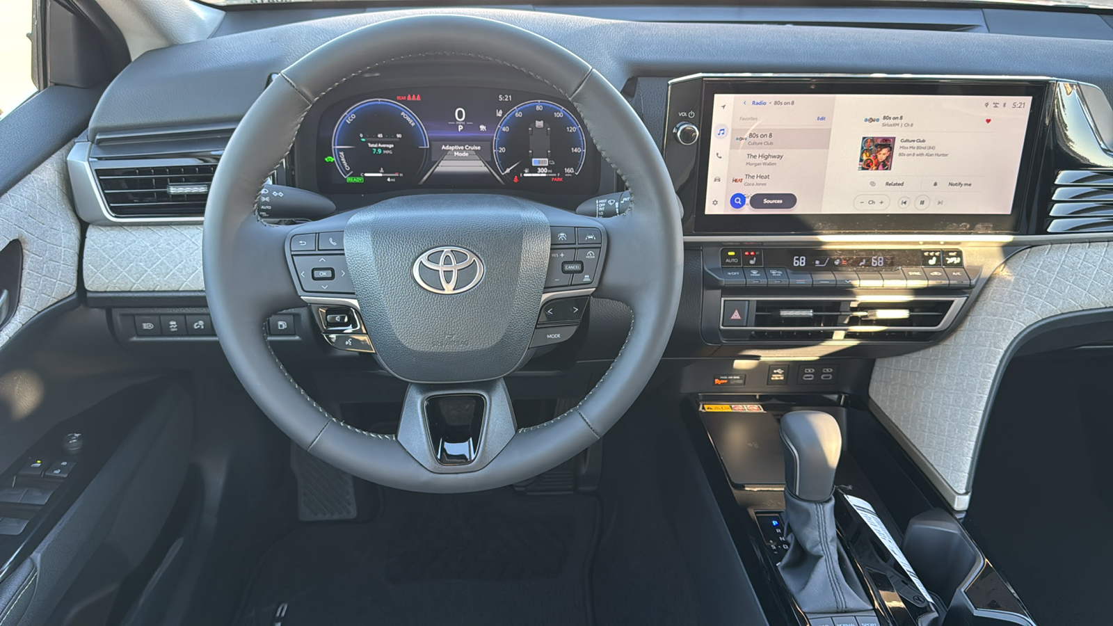 2025 Toyota Camry XLE 20