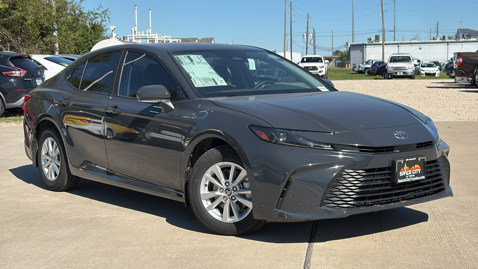 2025 Toyota Camry LE 2