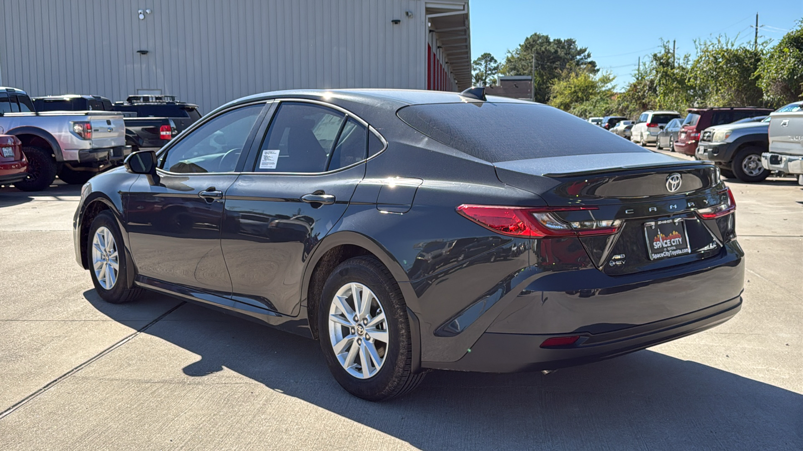 2025 Toyota Camry LE 6