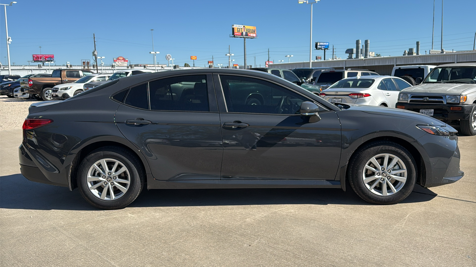 2025 Toyota Camry LE 9