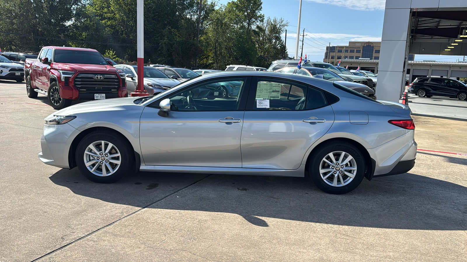 2025 Toyota Camry LE 5