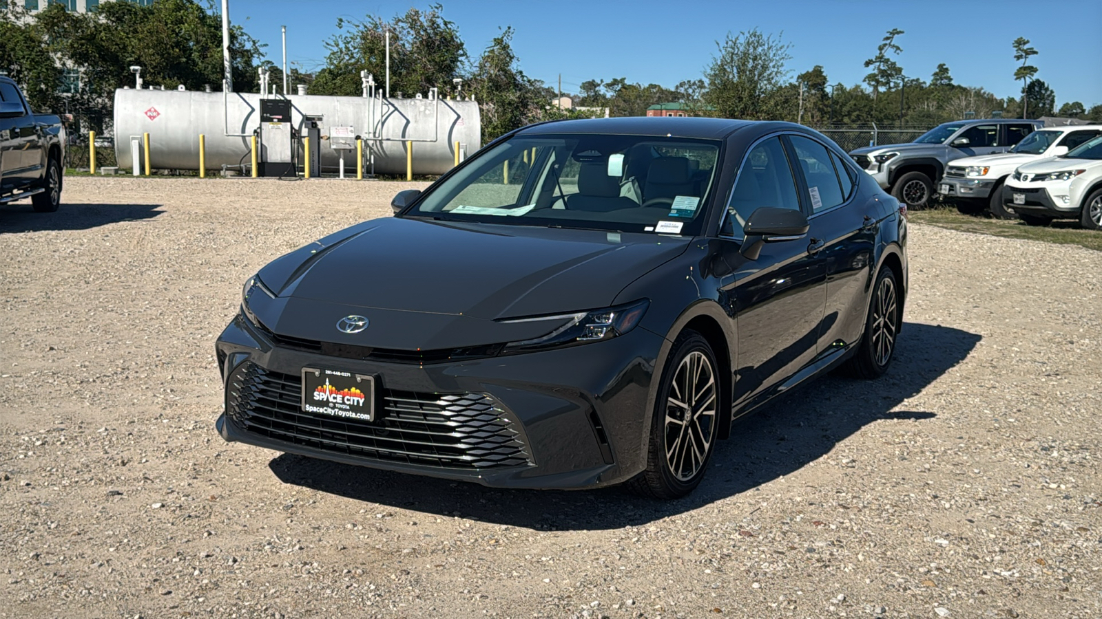 2025 Toyota Camry XLE 4