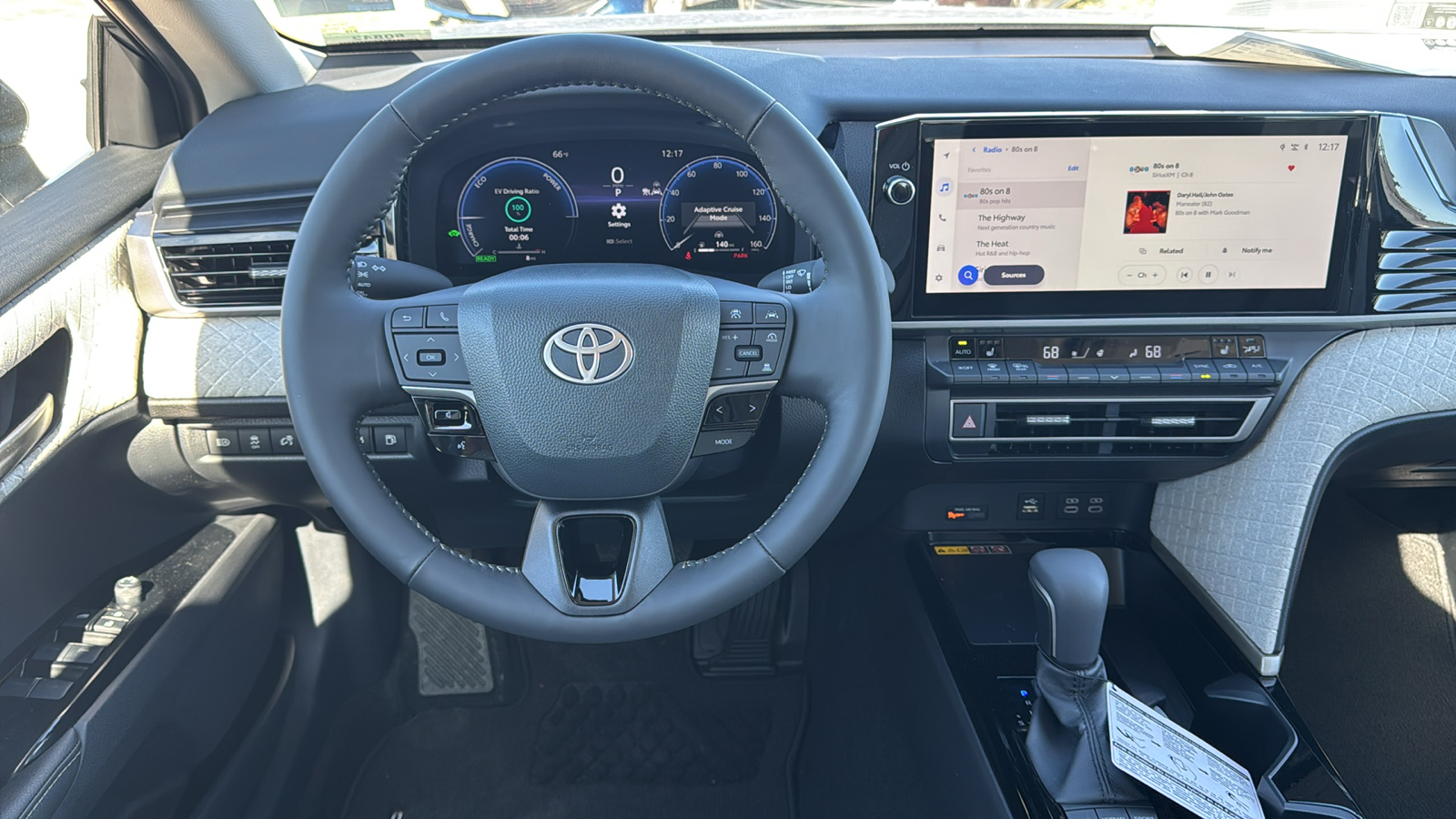 2025 Toyota Camry XLE 19