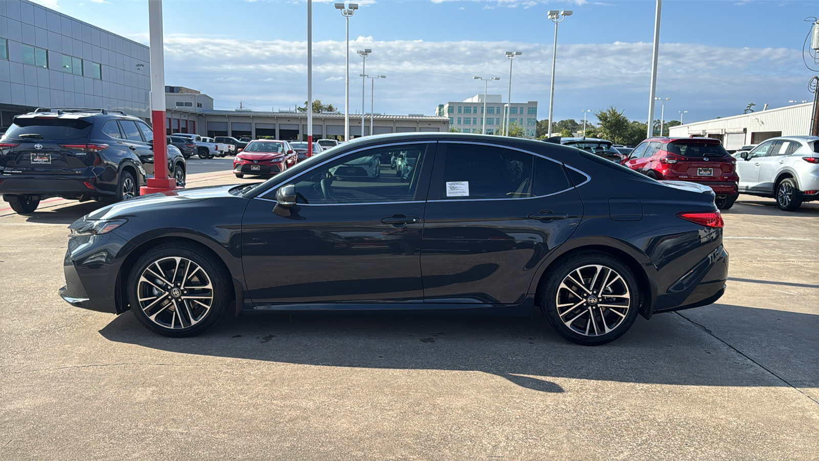 2025 Toyota Camry XLE 5