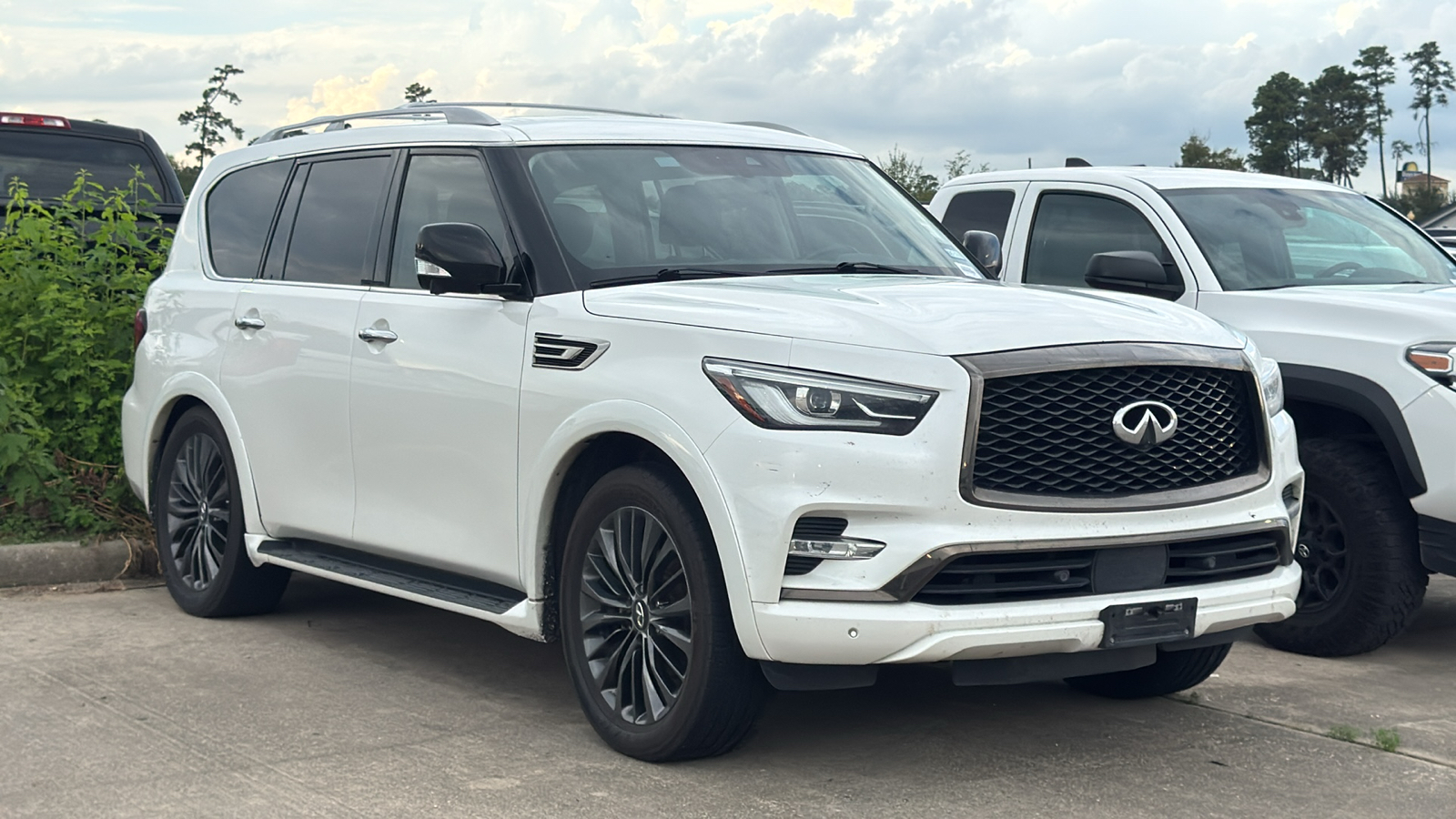 2021 INFINITI QX80 Premium Select 2