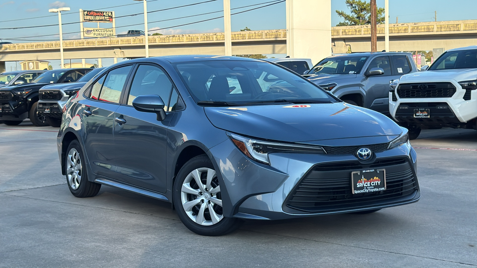 2025 Toyota Corolla Hybrid LE 2