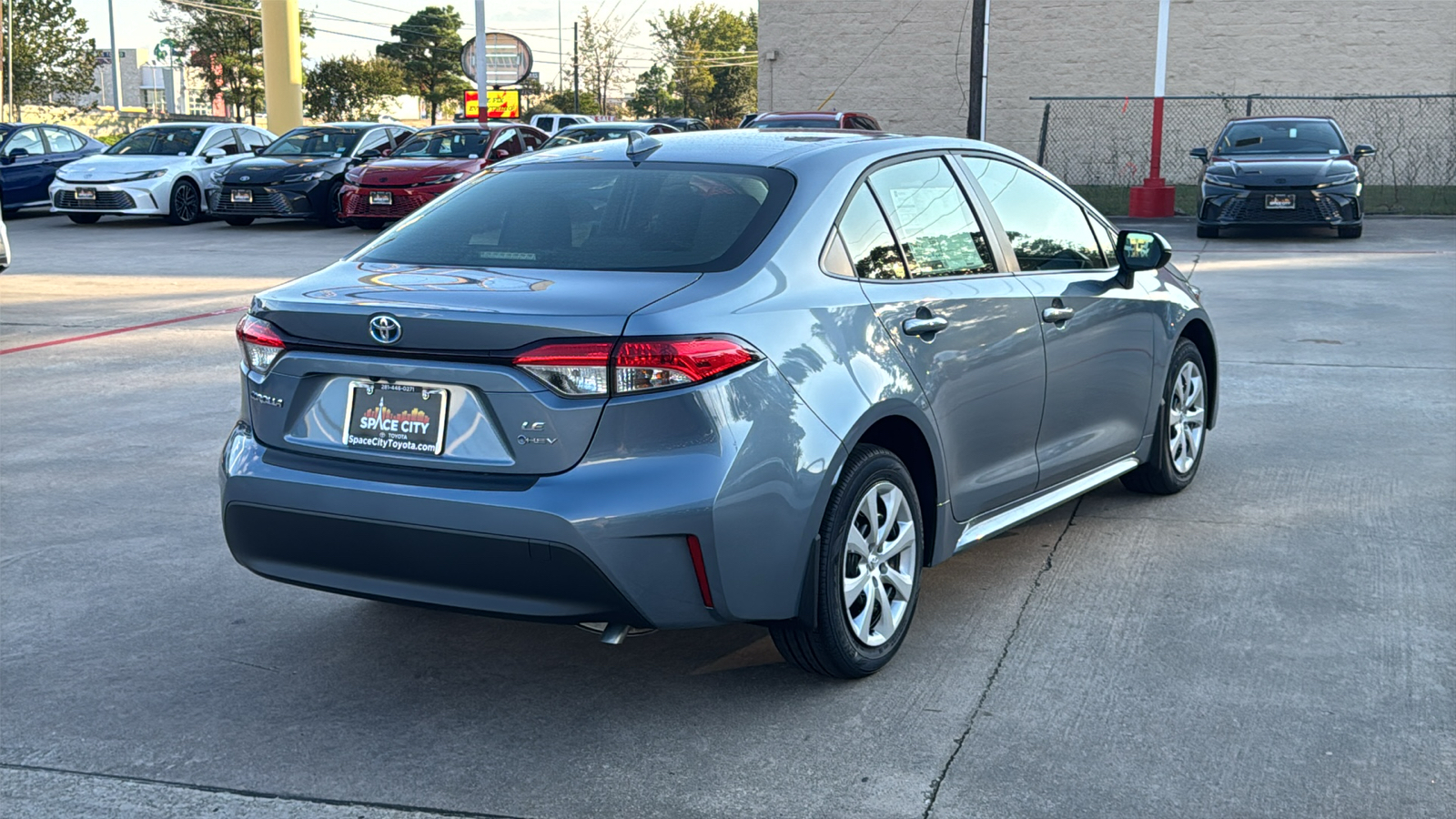 2025 Toyota Corolla Hybrid LE 8