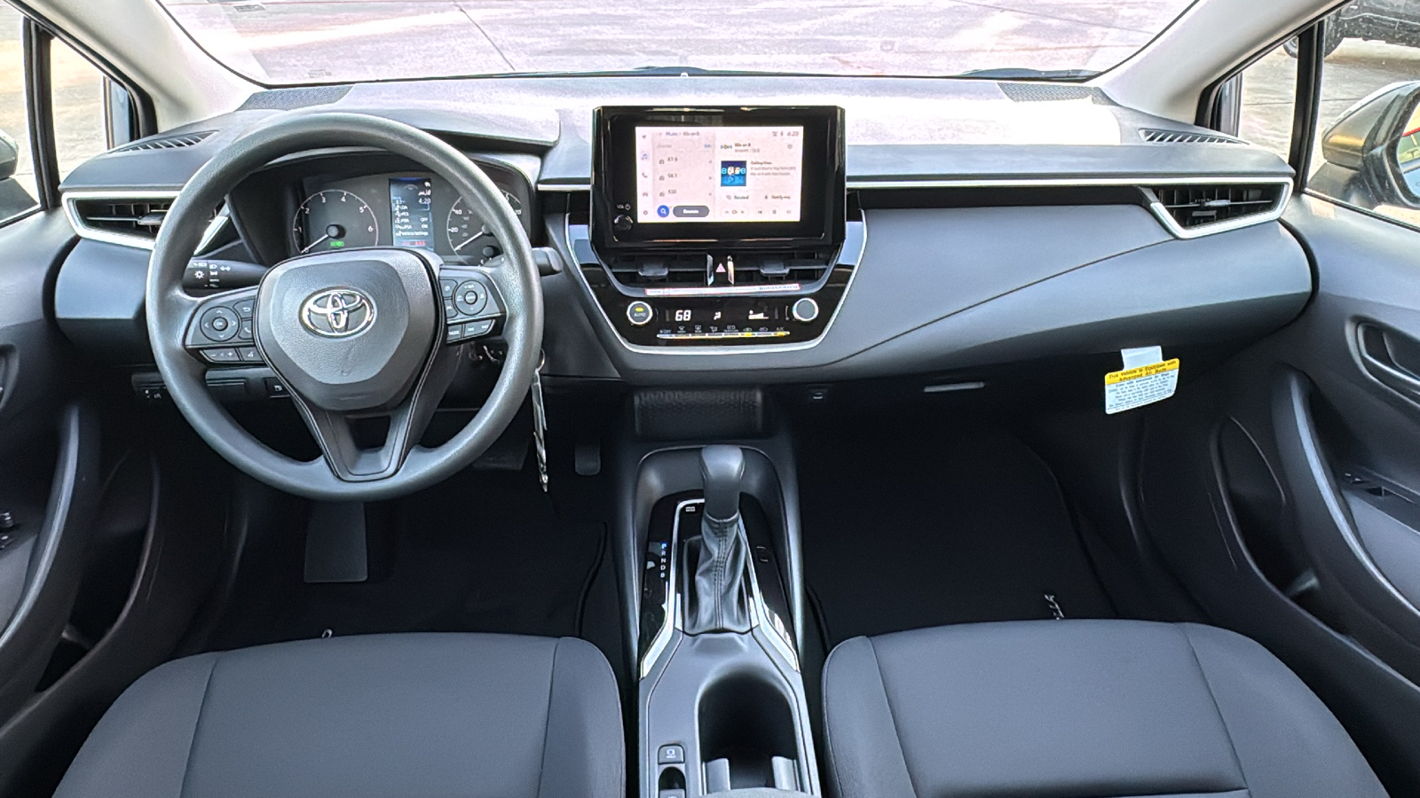 2025 Toyota Corolla Hybrid LE 18