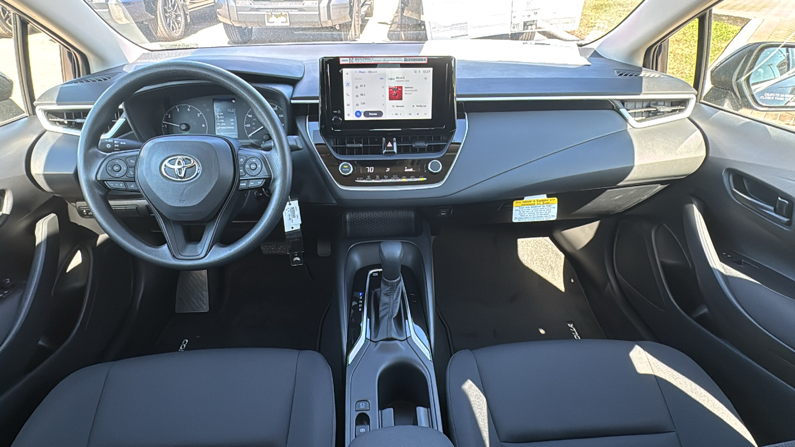 2025 Toyota Corolla Hybrid LE 18