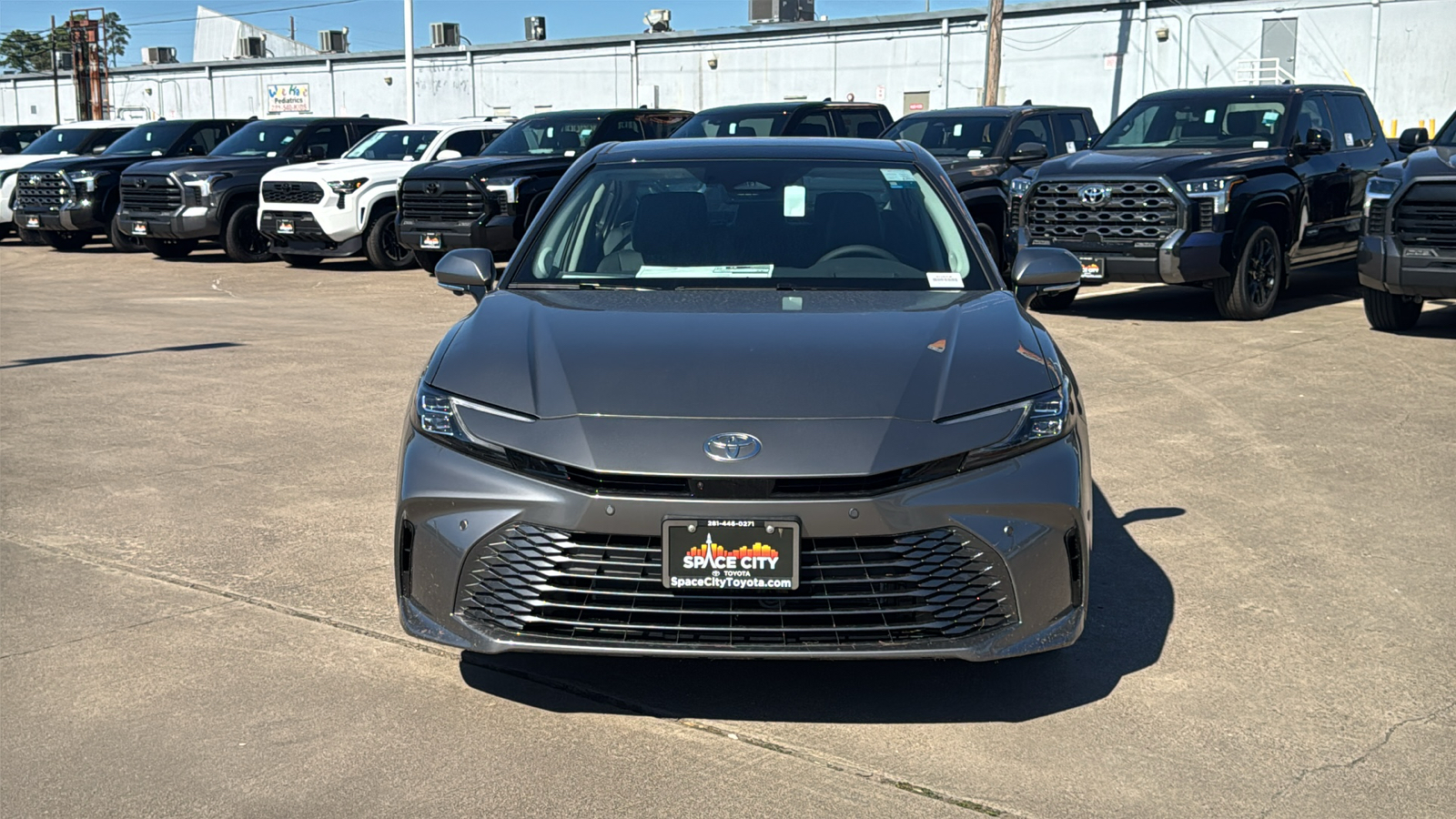 2025 Toyota Camry XLE 3