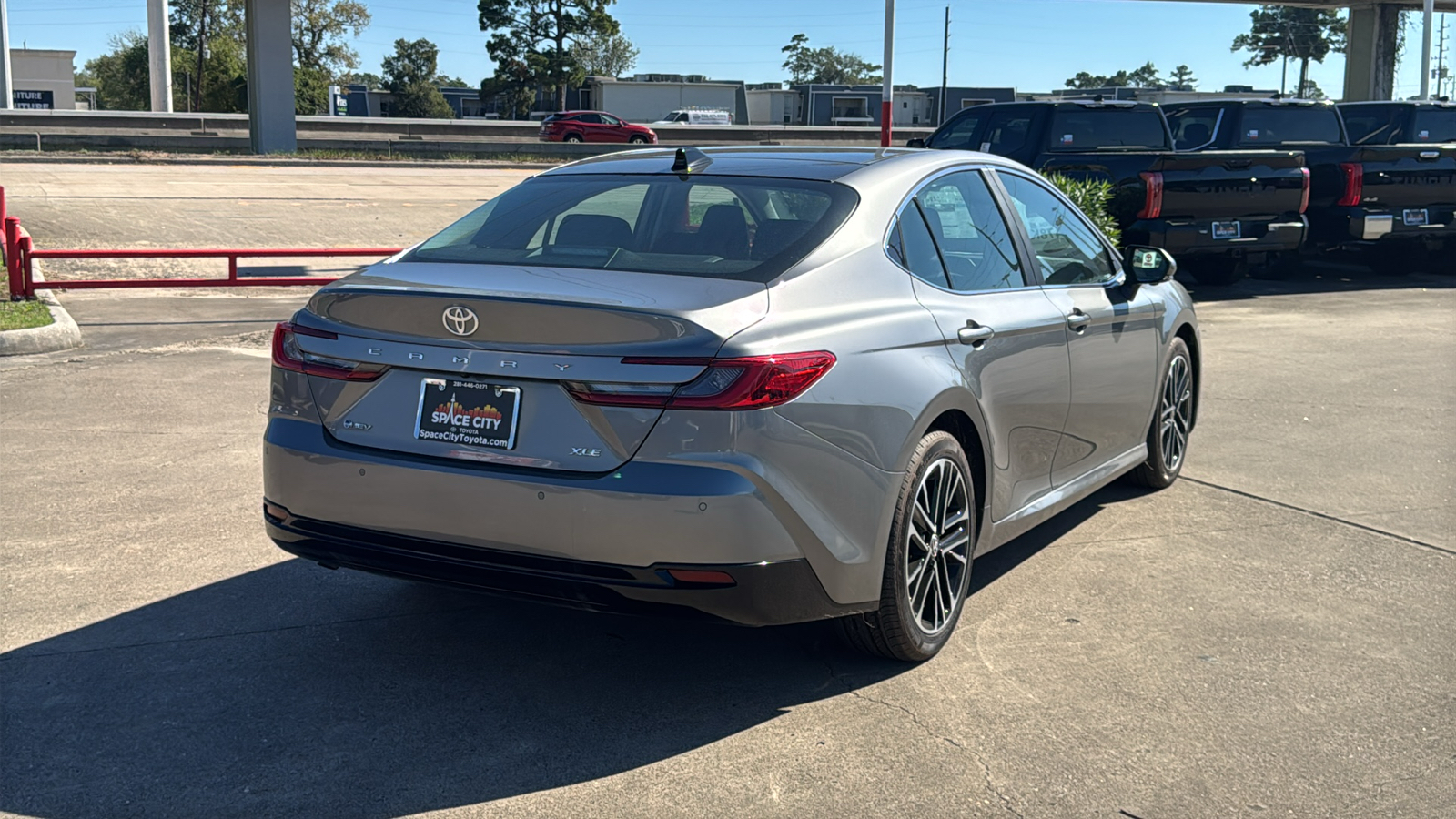 2025 Toyota Camry XLE 8