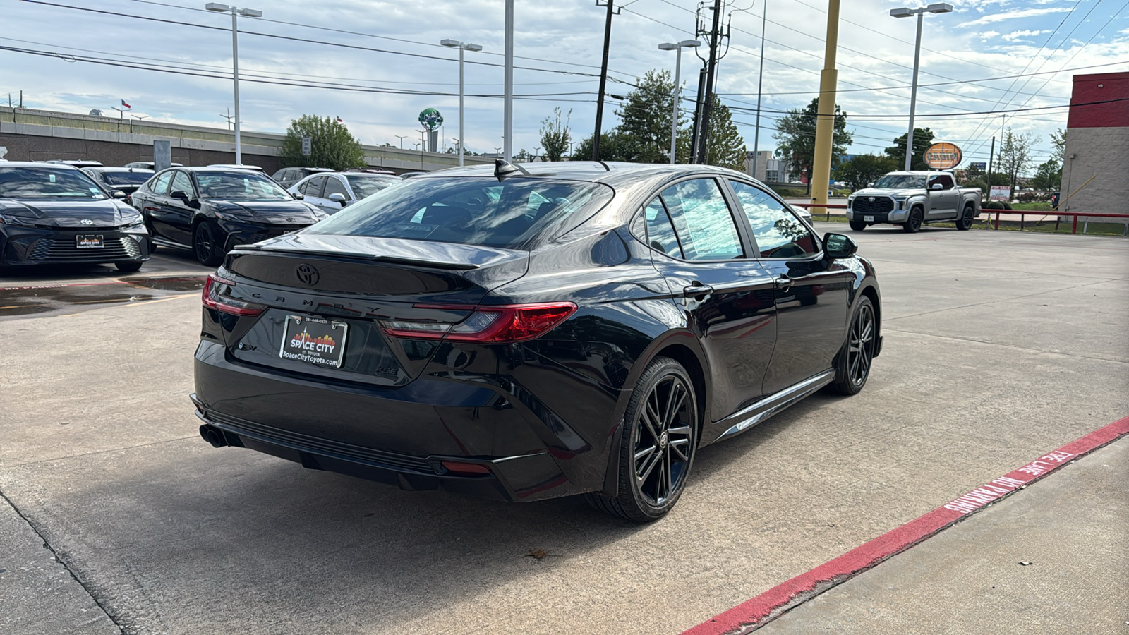 2025 Toyota Camry XSE 8