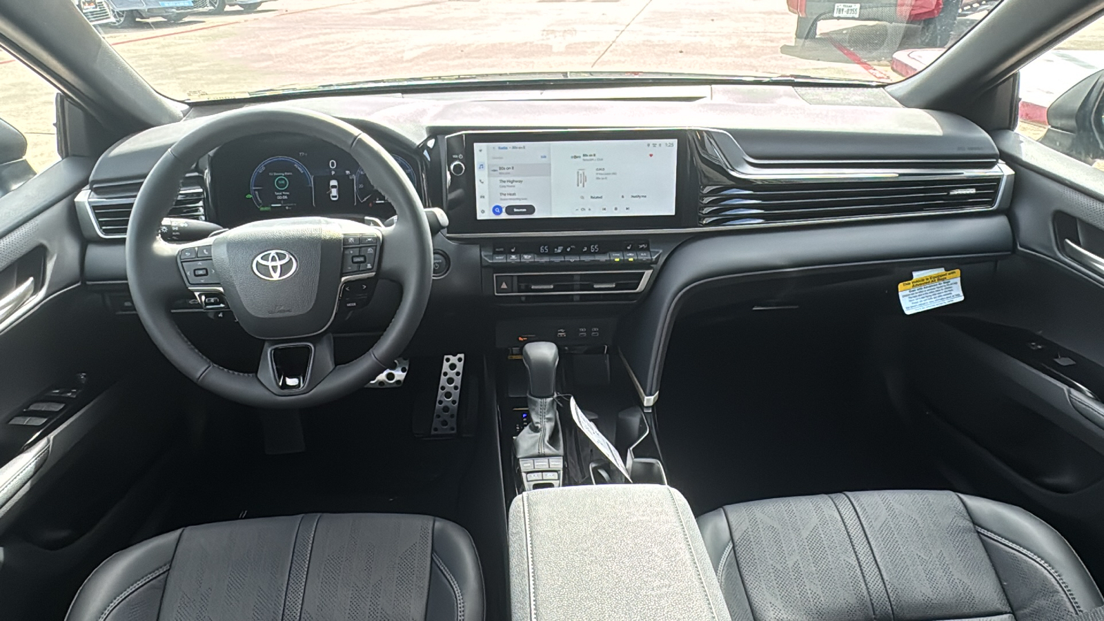 2025 Toyota Camry XSE 18