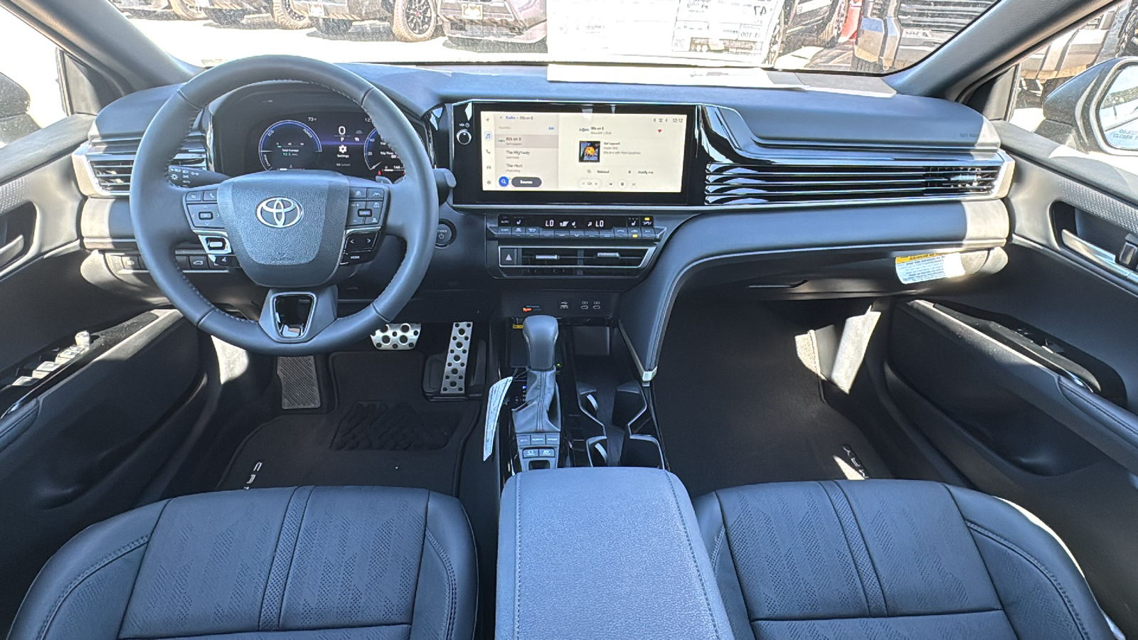 2025 Toyota Camry XSE 19