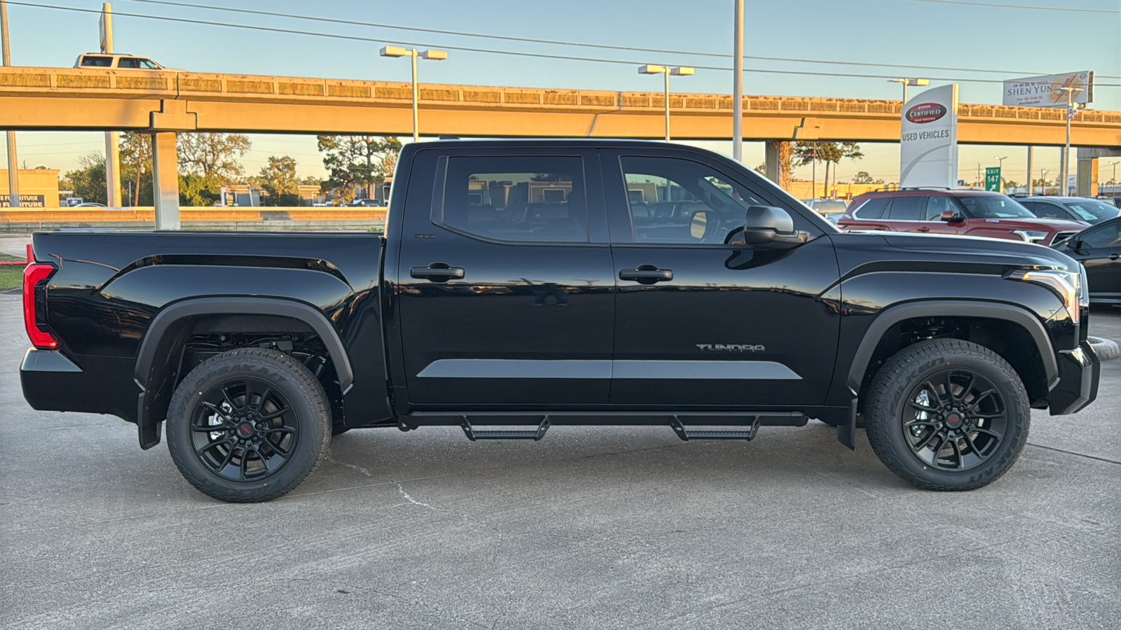 2025 Toyota Tundra SR5 10